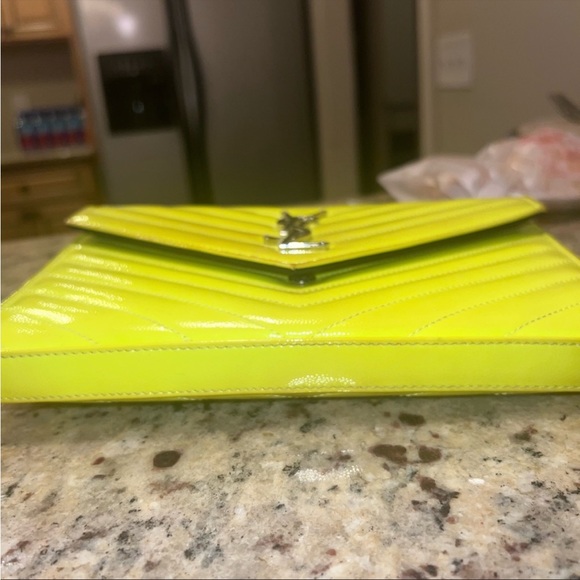 Rare- Ysl Neon Yellow Wallet on Chain - Picture 4 of 15
